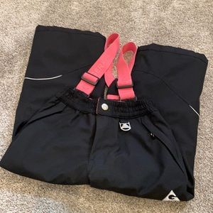 Girls snow pants with suspenders EUC